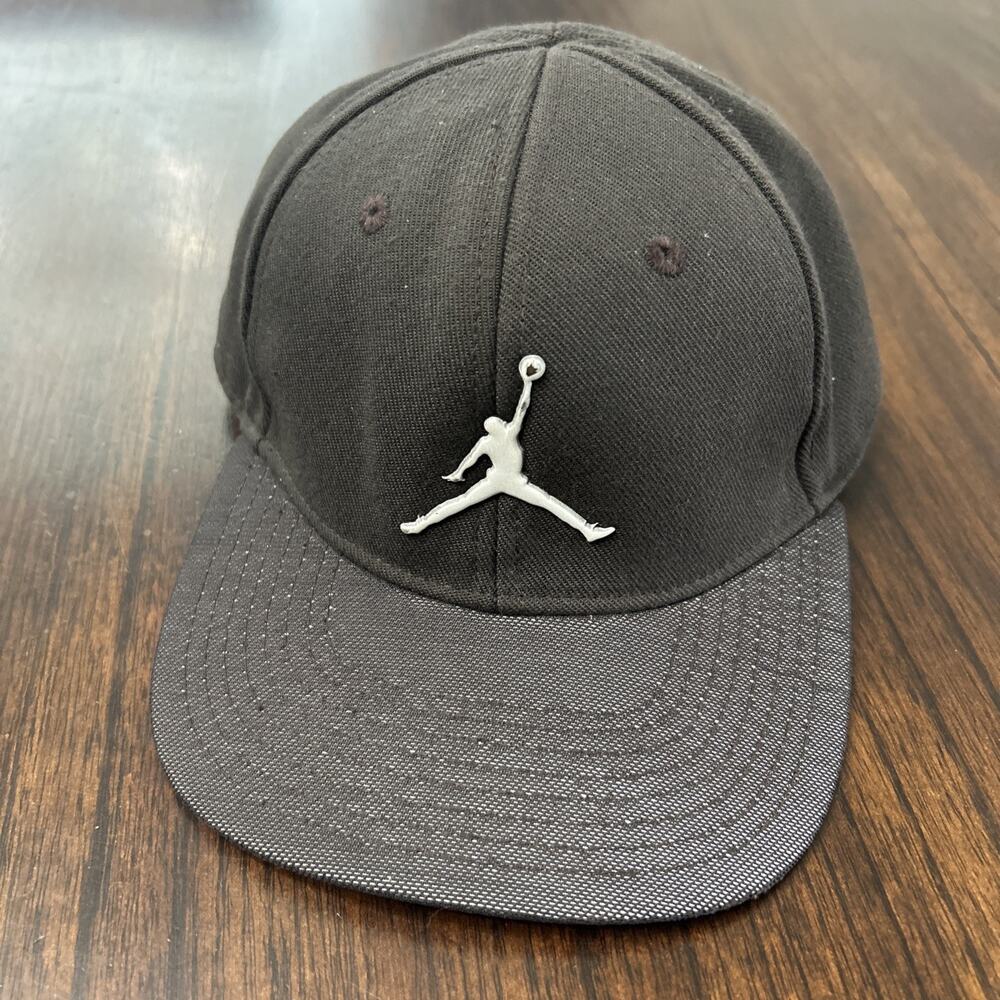Nike Jordan Pro Jumpman Youth 4/7 Snapback hat Plastic Logo
